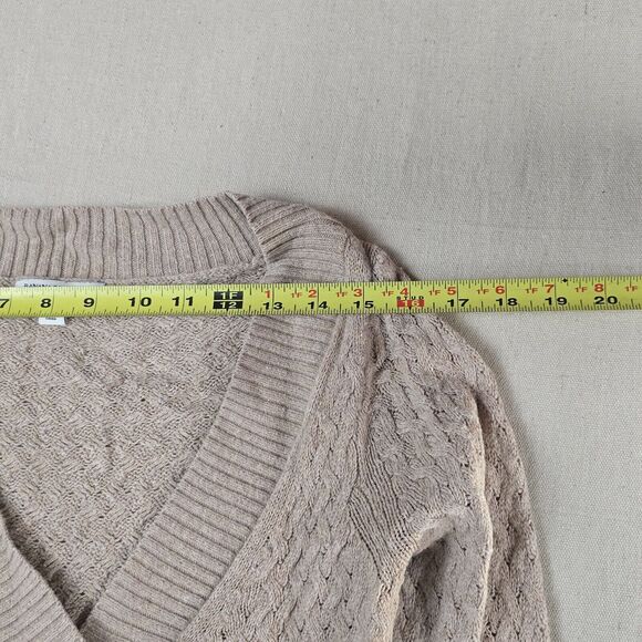 Banana Republic Small Beige V-Neck Knit Blend Sweater - Picture 6 of 16